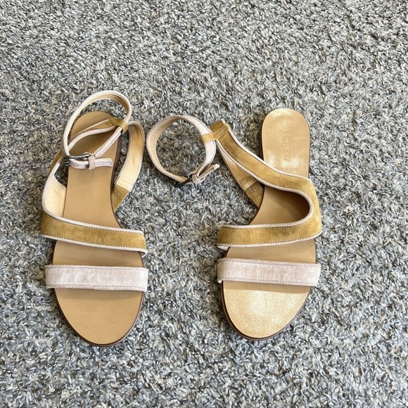 J Crew Size 9 Ankle Strap Sandals Suede Yellow Tan Color Flats Summer Italy New - Picture 4 of 7